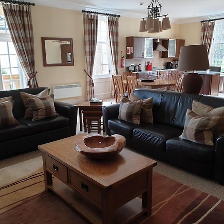 Cameron House On Loch Lomond Alexandria Esterno foto The interior of a typical apartment at the hotel