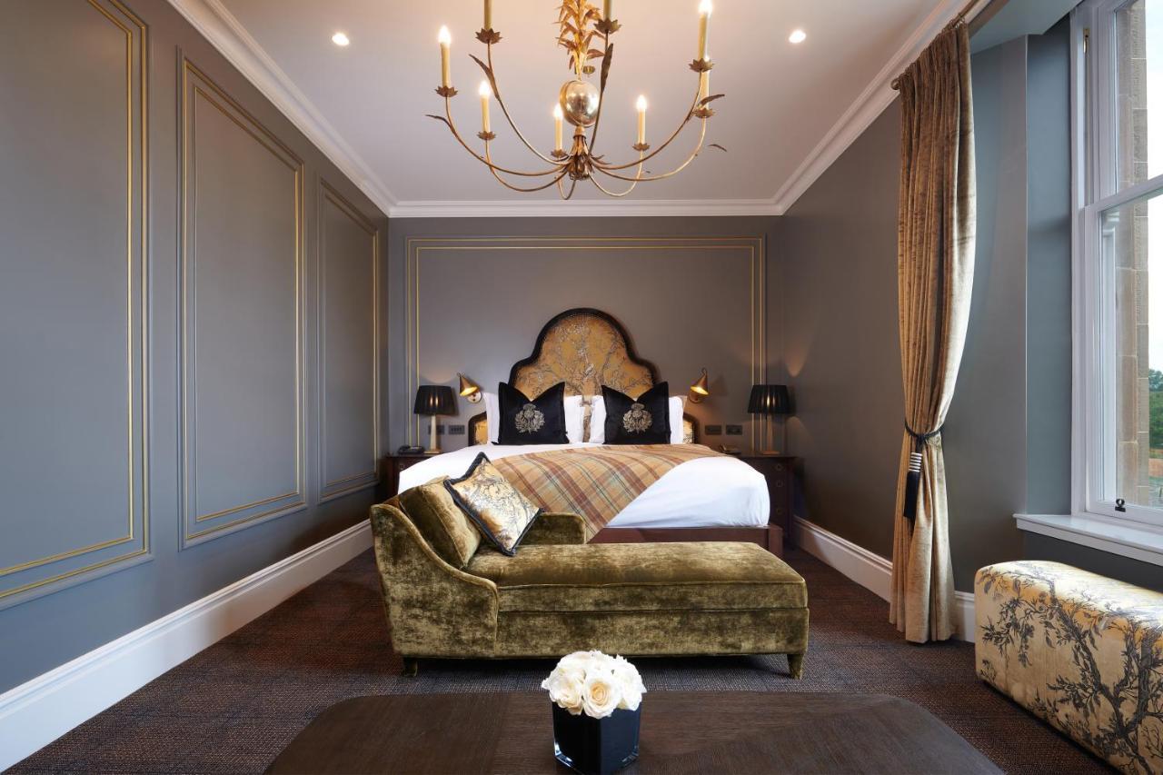 Cameron House On Loch Lomond Alexandria Esterno foto A bedroom at the hotel
