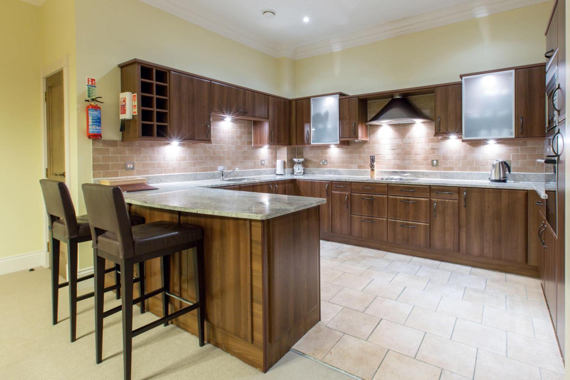 Cameron House On Loch Lomond Alexandria Esterno foto A modern kitchen