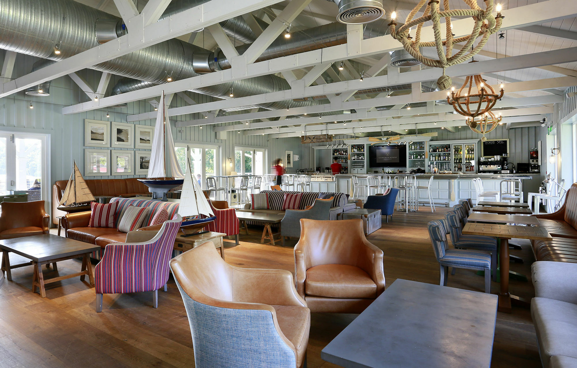 Cameron House On Loch Lomond Alexandria Esterno foto The interior of the club